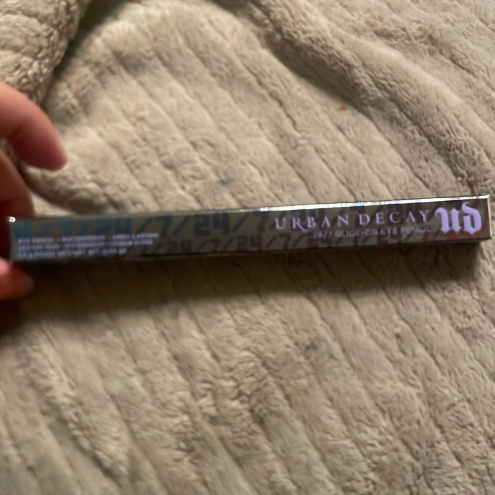 Urban decay mildew 24/7 glide on eye pencil
